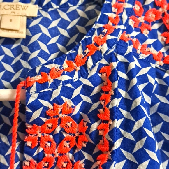 J Crew Sleeveless Blue and White Top with Embroidered Pattern - Picture 4 of 5